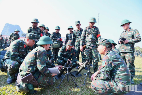Sư đoàn 324: Hiệp đồng chặt chẽ, sẵn sàng chiến đấu cao trong dịp lễ trọng điểm