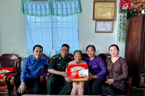 Cần Thơ: Nhiều hoạt động kỷ niệm 51 năm Ngày giải phóng miền Nam, thống nhất đất nước