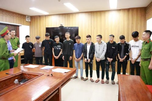 Khởi tố nhiều thanh, thiếu niên coi thường pháp luật, dùng bạo lực để giải quyết mâu thuẫn