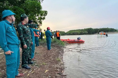 Bơi qua đập thủy lợi sau chầu nhậu, người đàn ông bất ngờ mất tích giữa dòng