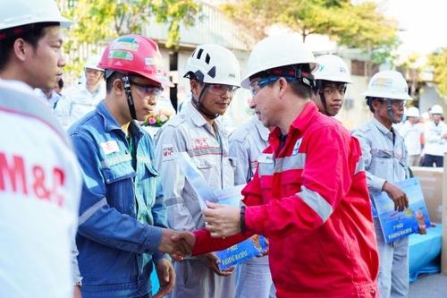 [VIDEO] Thi đua hoàn thành các mốc thi công khối thượng tầng giàn CPP Dự án Phát triển mỏ Khí Lô B
