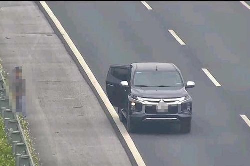 Dừng xe ở làn khẩn cấp trên cao tốc để ngủ, đi vệ sinh cũng dễ bị phạt nặng