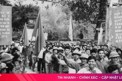 'Đường ra trận mùa này đẹp lắm' - một hiện thực không thể đảo ngược