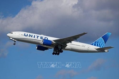 Nghi vấn máy bay của United Airlines va chạm UAV trên không trung