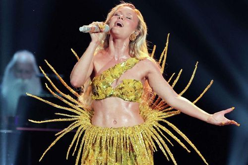 Zara Larsson tiết lộ lý do biểu diễn tại các trường đại học dù đang thành công rực rỡ