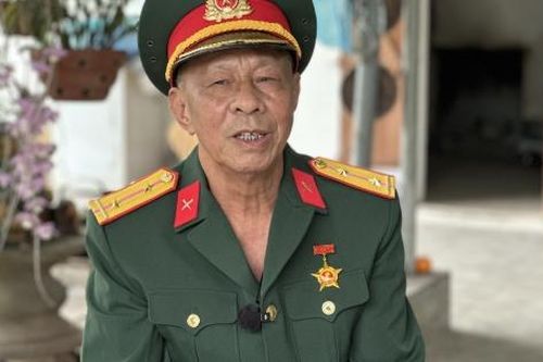 Nghe lính lái xe Trường Sơn kể chuyện giữ 'mạch sống' trên tuyến lửa