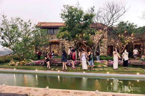 Lâm Đồng: Lượng khách tăng cao ngay ngày đầu nghỉ lễ 30/4 – 1/5