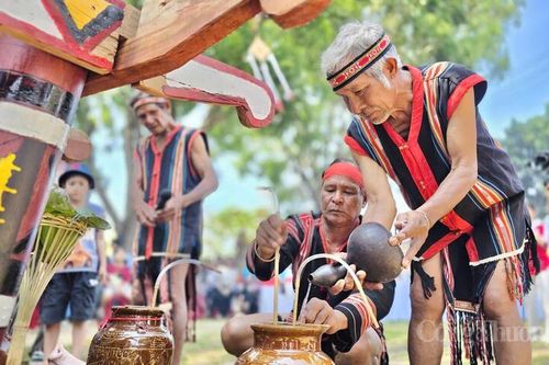 Đặc sắc lễ mừng nhà rông mới của người Jrai