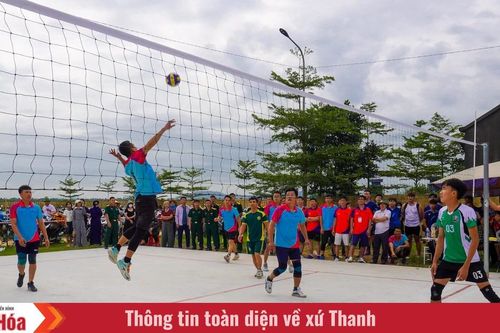Hàng trăm VĐV tranh tài tại Giải bóng chuyền nam xã Yên Thọ