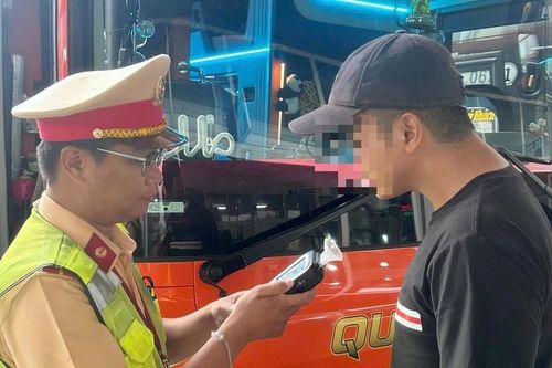 Cảnh sát giao thông Đà Nẵng tăng cường kiểm soát giao thông dịp nghỉ lễ