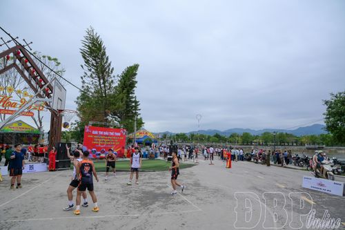 Sôi nổi giải thi đấu thể thao tại Phố đi bộ Mường Thanh