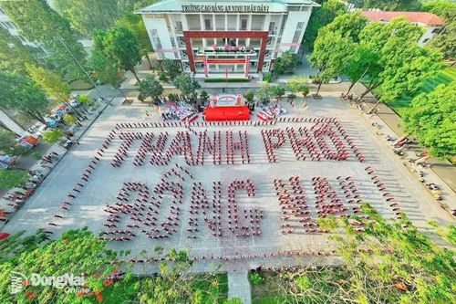 [Ảnh] Hơn 1 ngàn người tham gia đồng diễn xếp hình chào mừng 'Thành phố Đồng Nai'