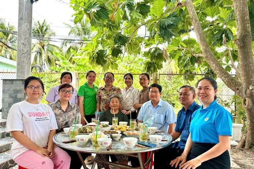 Phường Mỹ Phong: Ấm áp những 'Bữa cơm nghĩa tình'