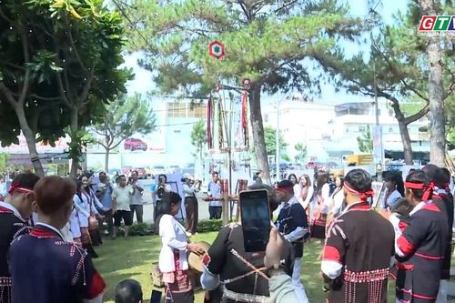 47 dân tộc - một bản hòa ca nơi đại ngàn chạm biển xanh