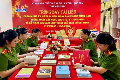 Niềm vui ngày đại thắng