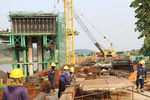 Tăng ca xuyên lễ, cầu biên giới sông Hồng quyết hợp long tháng 9/2026