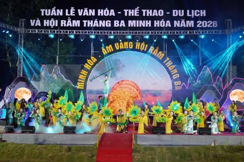 Tổng duyệt chương trình nghệ thuật đặc biệt 'Minh Hóa-Âm vang Hội Rằm tháng Ba'
