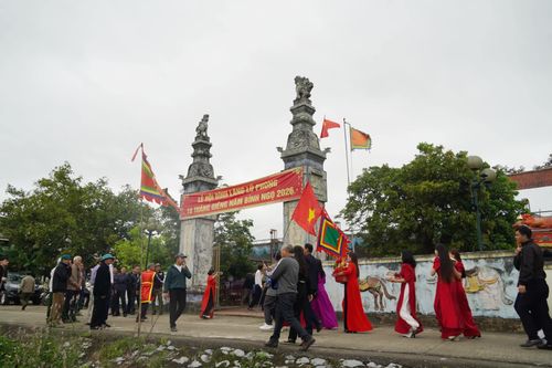 Mạch nguồn từ Lũ Phong