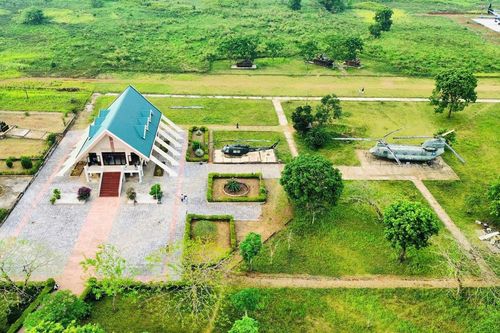Khám phá di tích lịch sử sân bay Tà Cơn trên vùng 'đất lửa' Quảng Trị