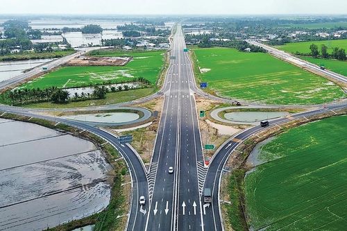 Hạ tầng đột phá, miền Nam vươn mình