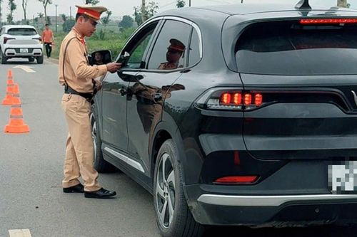 Ninh Bình: Xử lý 393 vi phạm nồng độ cồn, phạt 1,7 tỷ đồng