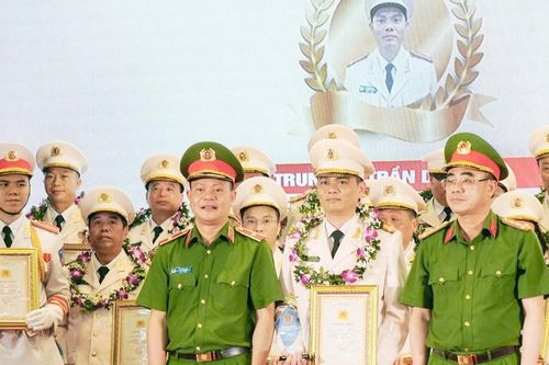 Mở đường kiến tạo nền quản trị hiện đại, văn minh