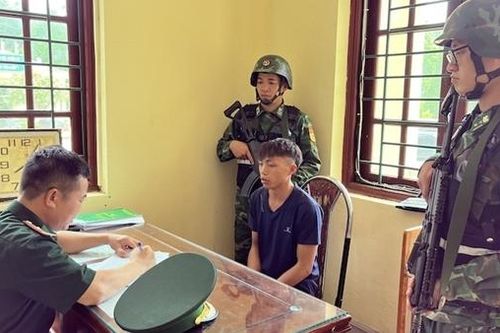 Khởi tố nhóm đối tượng đưa người xuất cảnh trái phép