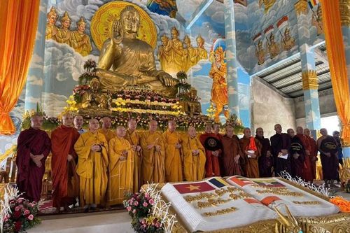 Myanmar: An vị tôn tượng đức Phật tại chùa Đại Phước