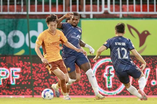 Cuộc đua trụ hạng V.League: HAGL và Thanh Hóa đừng chủ quan