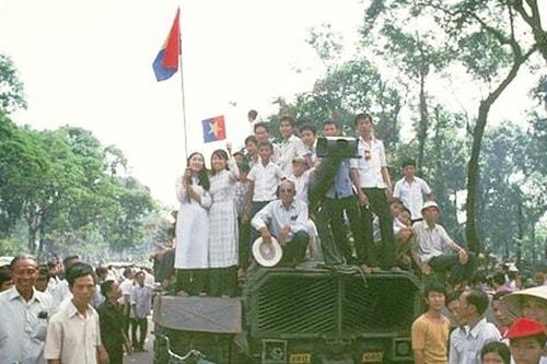 Thiết tha hai tiếng hòa bình