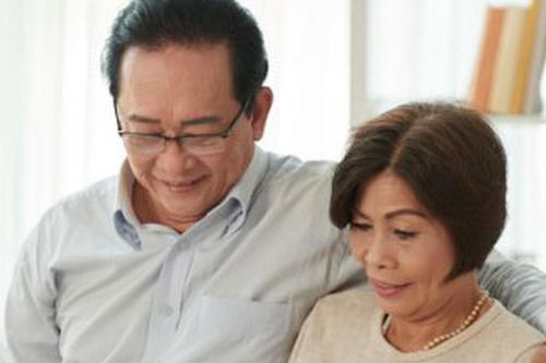 Lương hưu của cha mẹ: Tiết lộ sai cách, con cái dễ 'đổi thái độ'