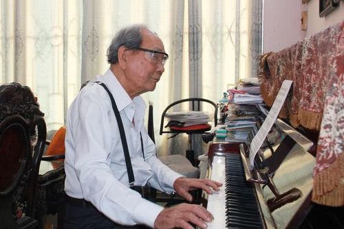 Câu chuyện về người lính không nhận mình là nhạc sĩ, viết hơn 100 ca khúc cách mạng