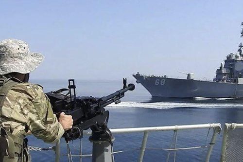 Súng máy hạng nặng DShK - hỏa lực chính trên xuồng cao tốc Iran