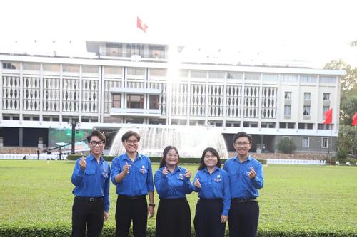 Chạm vào quá khứ bằng 'ngôn ngữ' hiện đại