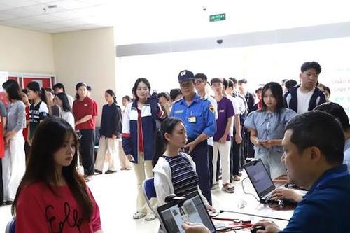 Vì sao thí sinh dự thi đánh giá năng lực tăng mạnh?