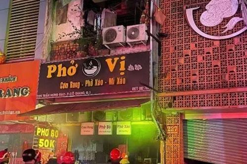 Hiện trường vụ cháy quán phở ở TP.HCM