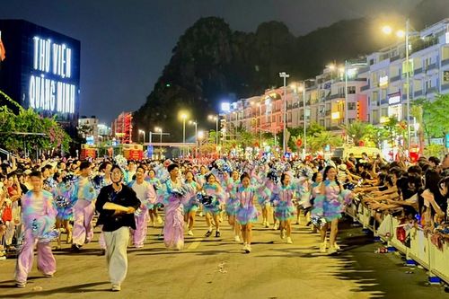 80.000 người hòa nhịp đập của Carnaval Hạ Long 2026