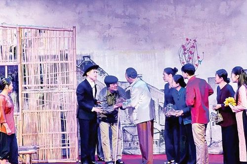 Mở lối để sân khấu tiếp cận công chúng