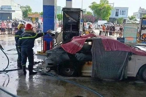 Xác định danh tính các nạn nhân vụ ô tô cháy tại xã Thăng Điền