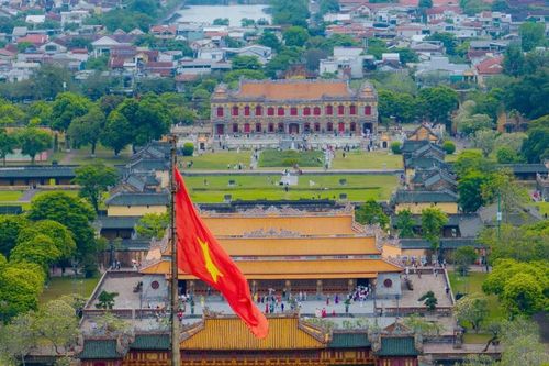 Huế đề xuất mức lương lên đến 150 triệu đồng/tháng để chiêu mộ nhân tài