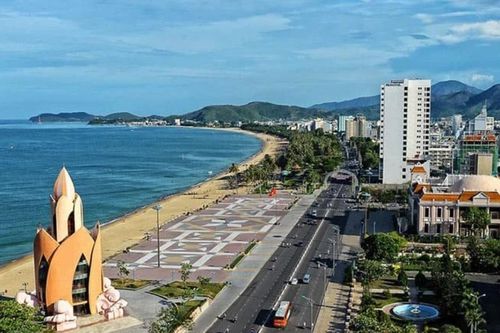Xây dựng Khánh Hòa thành đô thị loại I, thông minh, xanh và bền vững