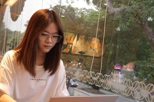 Giới trẻ lên kế hoạch nghỉ lễ: 'Ôm laptop chạy deadline', du lịch bụi một mình