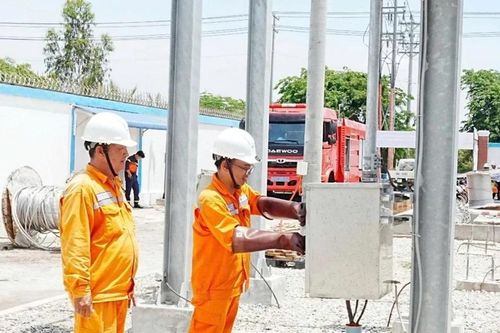51 công trình điện miền Nam về đích đúng ngày kỷ niệm đất nước thống nhất