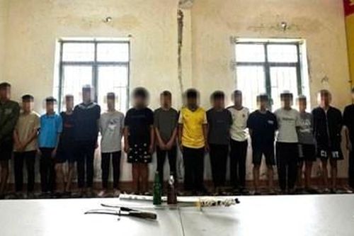 Ngăn chặn kịp thời 2 nhóm học sinh dùng hung khí hẹn đánh nhau