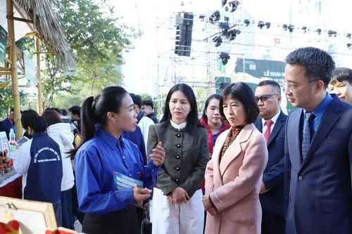 Đoàn viên, thanh niên trở thành 'đại sứ nông sản'