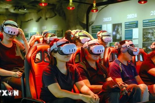 Trải nghiệm khám phá hang Sơn Đoòng bằng công nghệ VR 5D hút khách