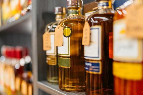 Tổng thống Mỹ tuyên bố dỡ bỏ thuế rượu whisky Scotland với Anh