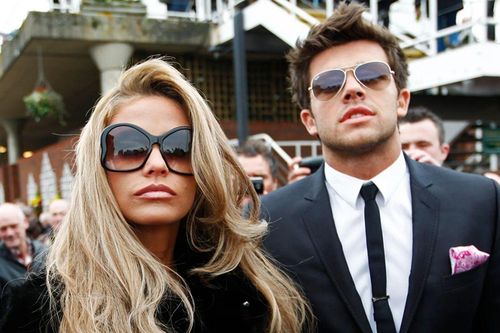 Người mẫu Katie Price chỉ trích tình cũ