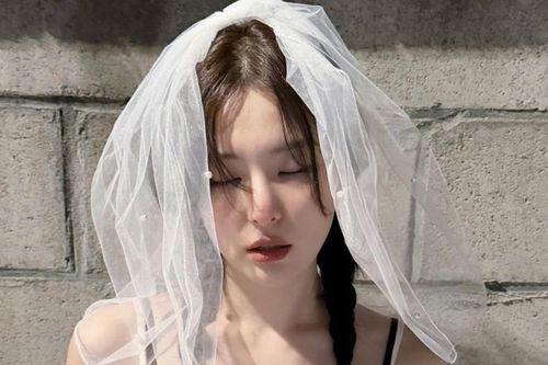Seulgi (Red Velvet) hóa 'nàng thơ' trong loạt ảnh đời thường, nhan sắc thăng hạng gây sốt