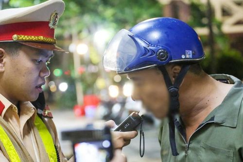 Hà Nội tăng cường kiểm soát nồng độ cồn dịp nghỉ lễ 30/4 - 1/5